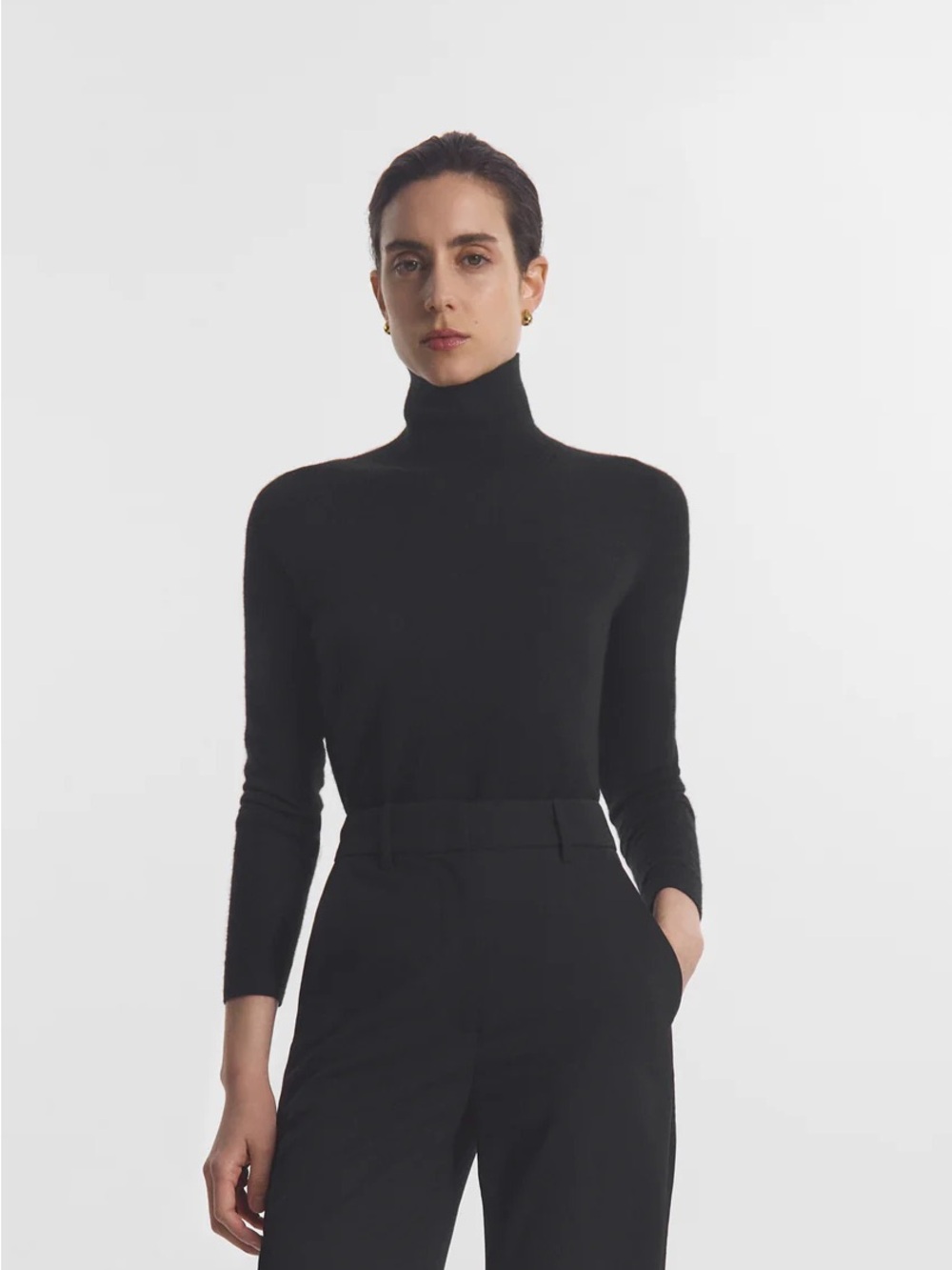 CO slim turtleneck in fine cashmere NWT